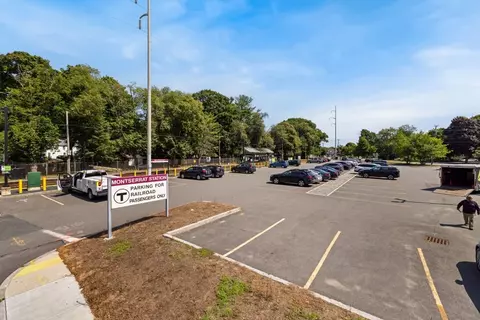 Exterior - 2 Brimbal Ave, Beverly, MA 01915 photo 10 of 11