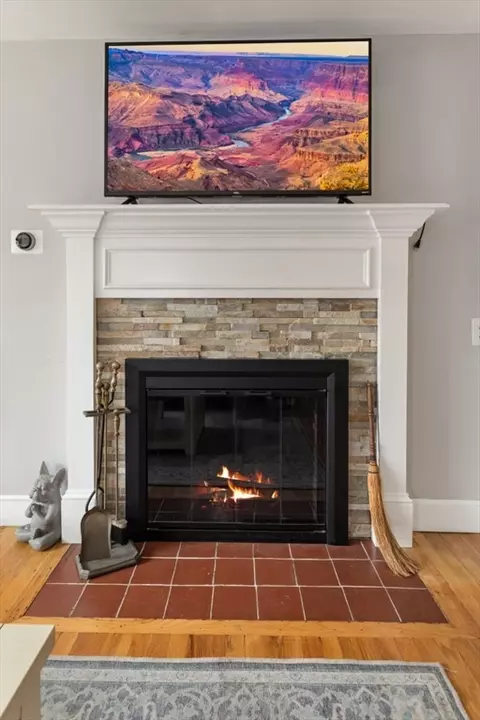 Living - 2 Brimbal Ave, Beverly, MA 01915 photo 2 of 3