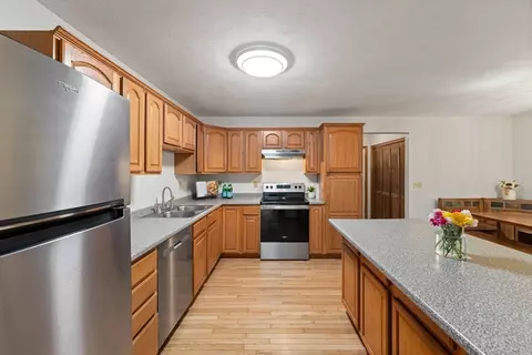57 Milford St, Upton, MA 01568 photo 14