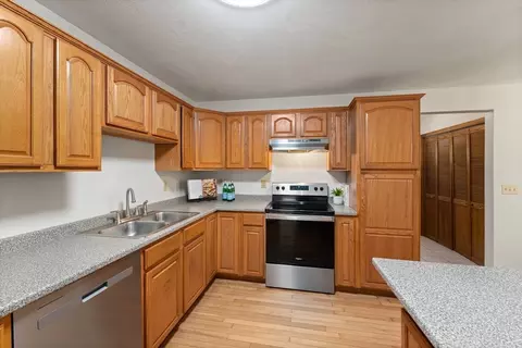 57 Milford St, Upton, MA 01568 photo 12