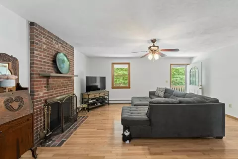 57 Milford St, Upton, MA 01568 photo 18
