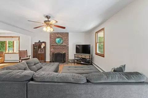 57 Milford St, Upton, MA 01568 photo 17