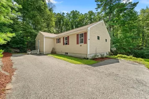 57 Milford St, Upton, MA 01568 photo 3