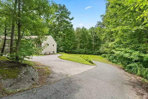 57 Milford St, Upton, MA 01568 photo 7