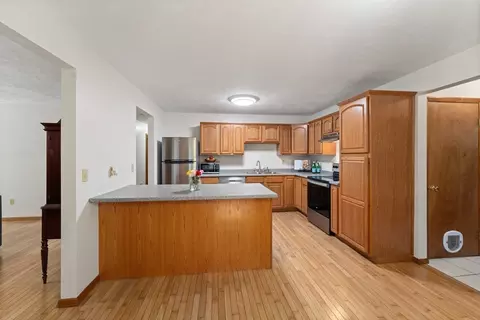 57 Milford St, Upton, MA 01568 photo 10