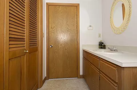Bath - 30 Glenview St, Upton, MA 01568 photo 3 of 3