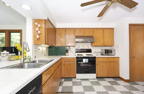 Kitchen - 30 Glenview St, Upton, MA 01568 photo 1 of 2