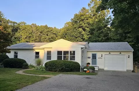 32 Lincoln St, Spencer, MA 01562