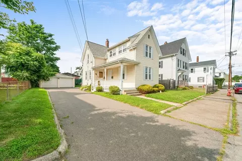 9 State St, Taunton, MA 02780