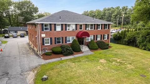 3 Pailet Dr #6, Chelmsford, MA 01863