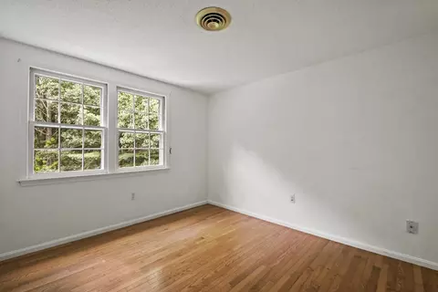 573 Main St, Dunstable, MA 01827 photo 25