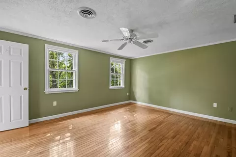 573 Main St, Dunstable, MA 01827 photo 17