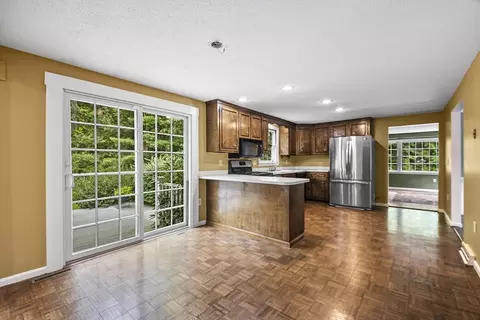 573 Main St, Dunstable, MA 01827 photo 10