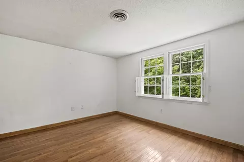 573 Main St, Dunstable, MA 01827 photo 21
