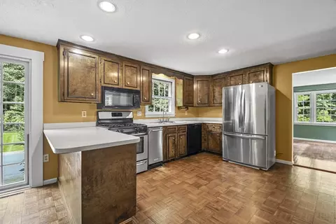 573 Main St, Dunstable, MA 01827 photo 8