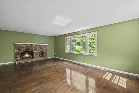 573 Main St, Dunstable, MA 01827 photo 13