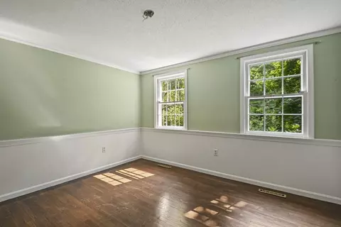 573 Main St, Dunstable, MA 01827 photo 6