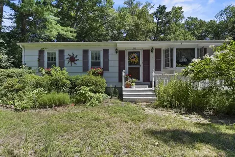 248 High Hill Rd, Dartmouth, MA 02747