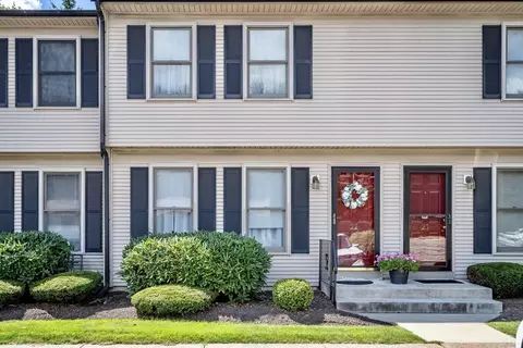 150 Hillside Rd #22, Westfield, MA 01085