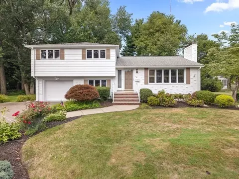 86 Gary Rd, Needham, MA 02494