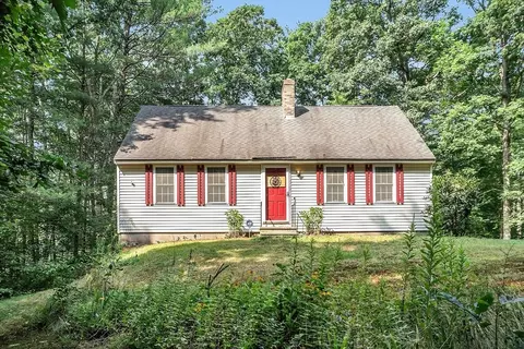 548 Reservoir Rd, Lunenburg, MA 01462
