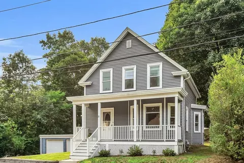 8 Dufton Rd, Andover, MA 01810