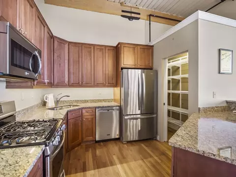 491 Dutton #405, Lowell, MA 01854 photo 10