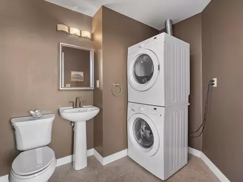 491 Dutton #405, Lowell, MA 01854 photo 18