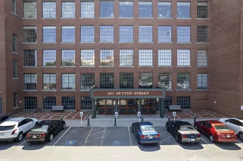 491 Dutton #405, Lowell, MA 01854
