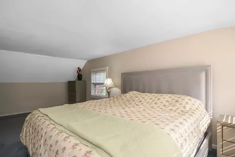 Bedroom - 20 Windsor Dr, Ashland, MA 01721 photo 5 of 5
