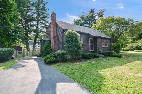 Exterior - 20 Windsor Dr, Ashland, MA 01721 photo 2 of 11