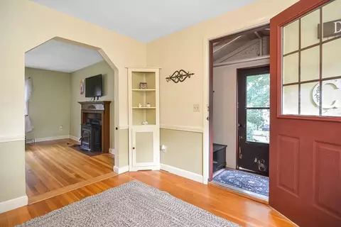 Entry Way - 20 Windsor Dr, Ashland, MA 01721 photo 1 of 2