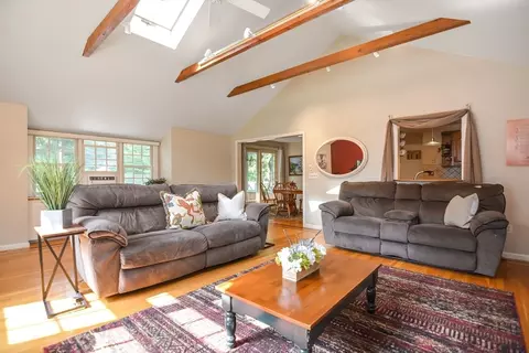 Living - 20 Windsor Dr, Ashland, MA 01721 photo 1 of 4
