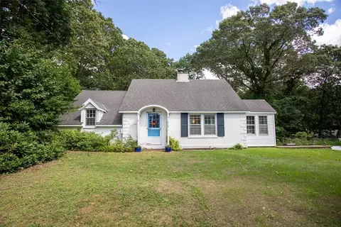 916 State Rd, Plymouth, MA 02360