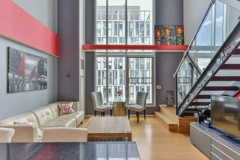 1 Earhart St #503, Cambridge, MA 02141