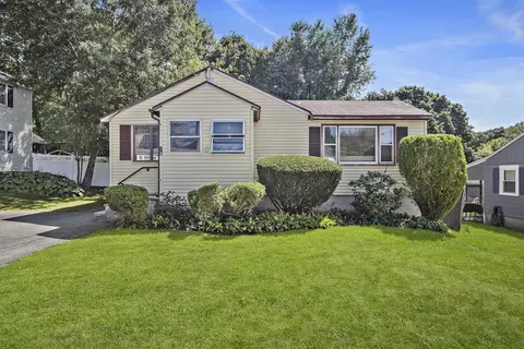 38 Locust St, Woburn, MA 01801