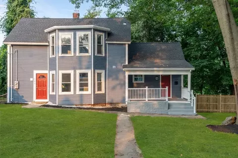 125 Grand View Ave, Worcester, MA 01603