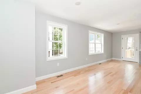 15 Mars St # B, Worcester, MA 01607 photo 8