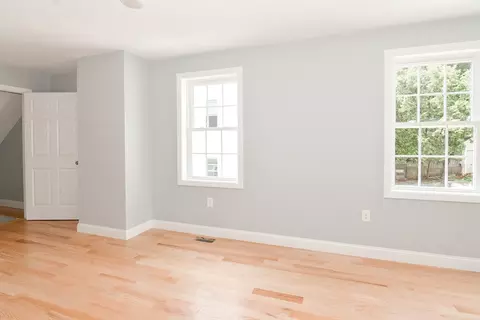 15 Mars St # B, Worcester, MA 01607 photo 6