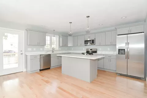 15 Mars St # B, Worcester, MA 01607 photo 9