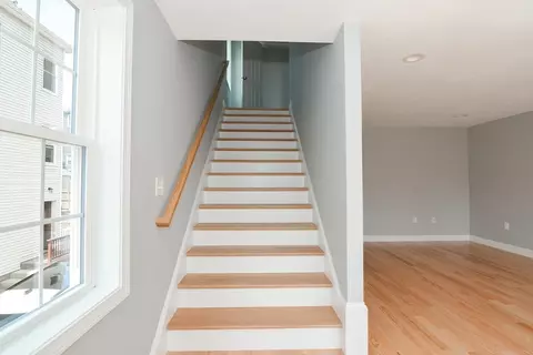 15 Mars St # B, Worcester, MA 01607 photo 25