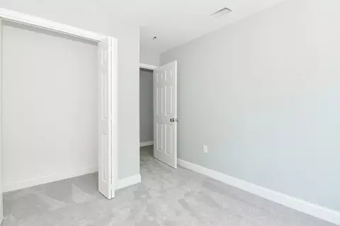 15 Mars St # B, Worcester, MA 01607 photo 33