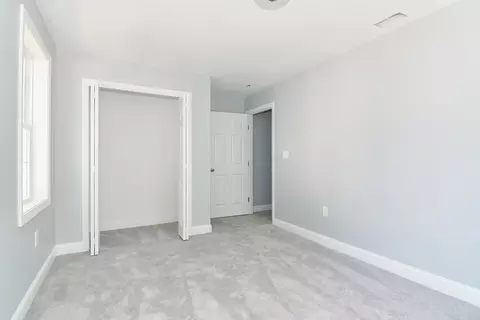 15 Mars St # B, Worcester, MA 01607 photo 36