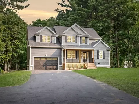 849 Main St, Lynnfield, MA 01940