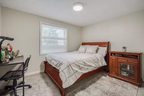 83 Chatanika Ave, Worcester, MA 01602 photo 8