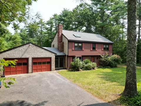 160 Rocky Meadow St, Middleboro, MA 02346