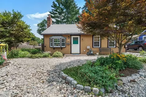 4 Yorks Rd, Framingham, MA 01701