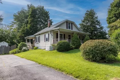 24 Dingley St, Leominster, MA 01453