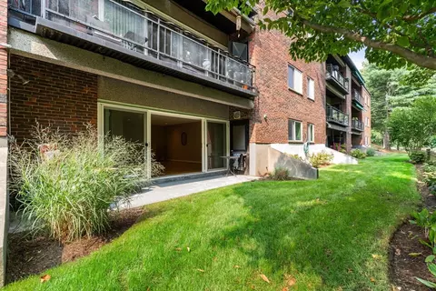 1210 Greendale Ave #308, Needham, MA 02492