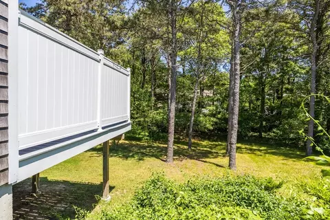 20 Devonshire Ln, Dennis, MA 02660 photo 5